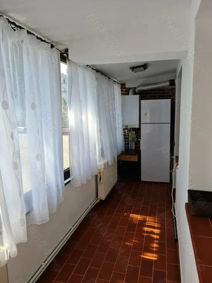 Inchiriez apartament 1 camera - pozitie centrala -braila - 6