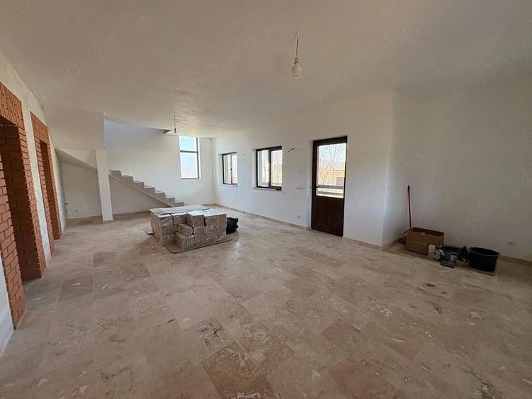 Vila deosebita pe strada Doboies - 2