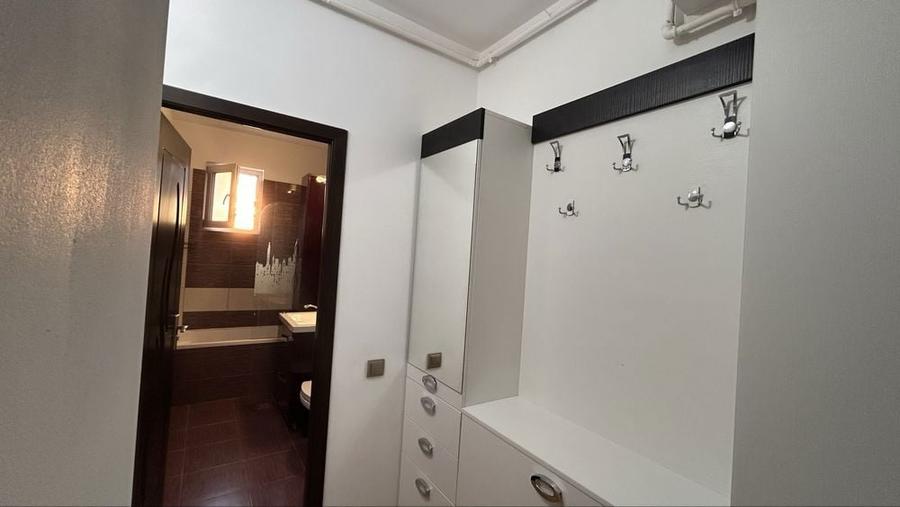 Proprietar vand apartament studio 2 camere mobilat si utilat la 10 minute de metrou Dimitrie Leonida - 1