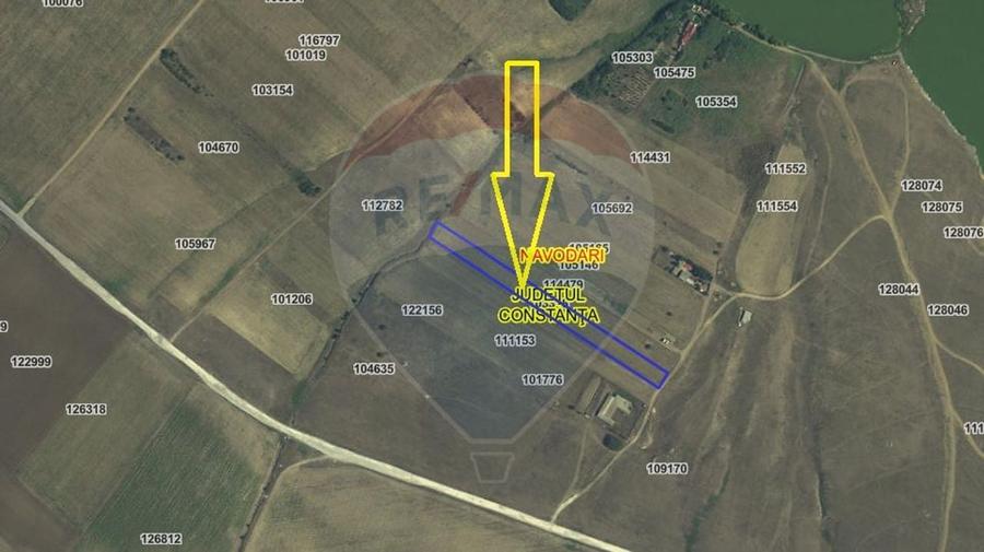 Teren extravilan de vanzare - Navodari - 1