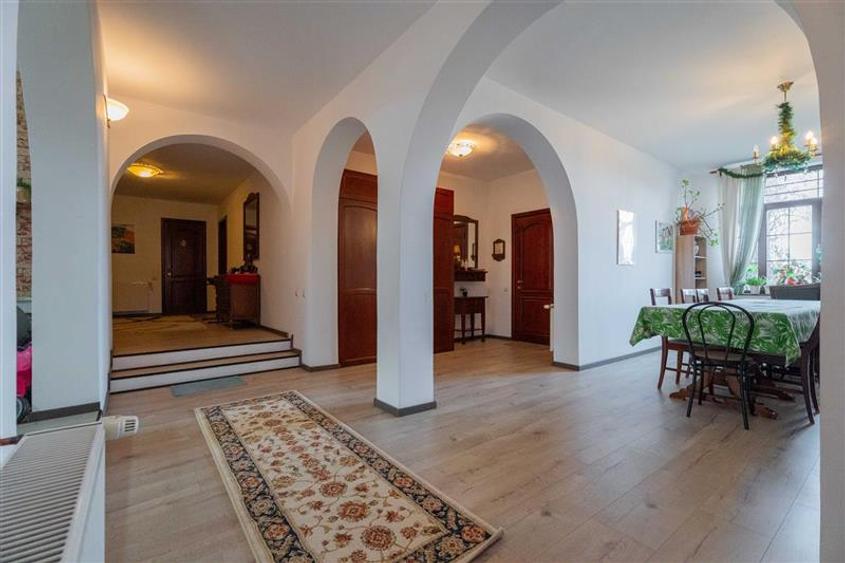 Vila de Vis cu Panorama Spectaculoasa ,INDEPENDENTA  ENERGETIC -Bucium - 5