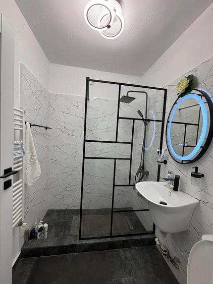 Vanz. Ap. 2 cam. cf.1 semidec. et. 2, supraf. utila 45,50 mp., mob. si util. str.1 decembrie 1918 - 4