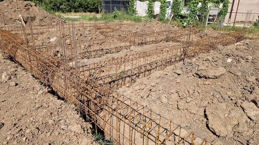 Teren +fundatie pielesti - 3