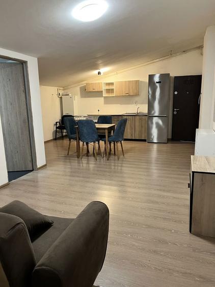 Inchiriez ap 2 camera cu curte - 1