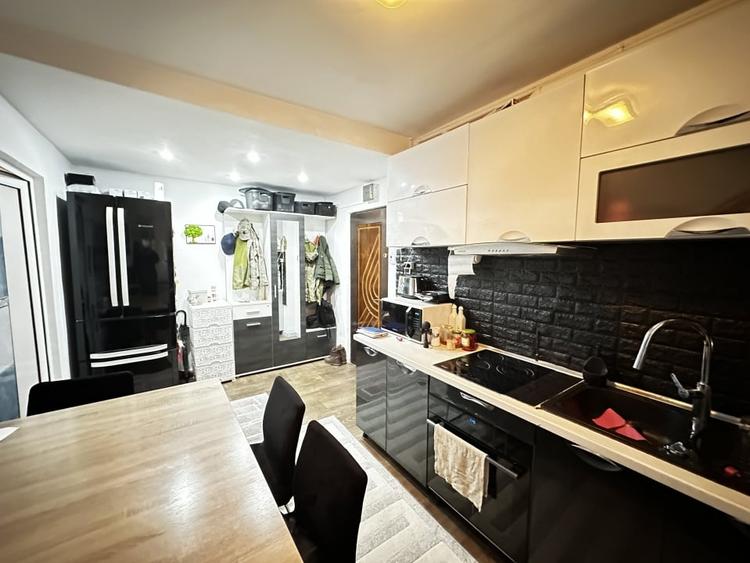 Apartamant 2 Camere 52 mp CETATE Arnsberg Finisat Utilat Mobilat Complet Parcare - 1