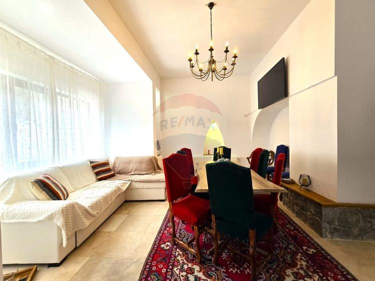 Vila unica in inima Bustenilor, vedere directa spre Caraiman - 18