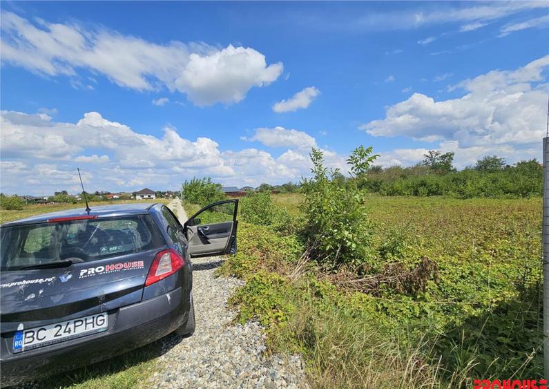 Teren intravilan, 2 loturi de 680mp, Serbanesti - 2