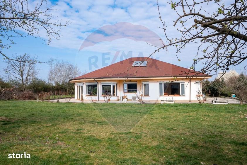 De vanzare Casa 1 nivel, teren 2000mp Sanmartin - 1