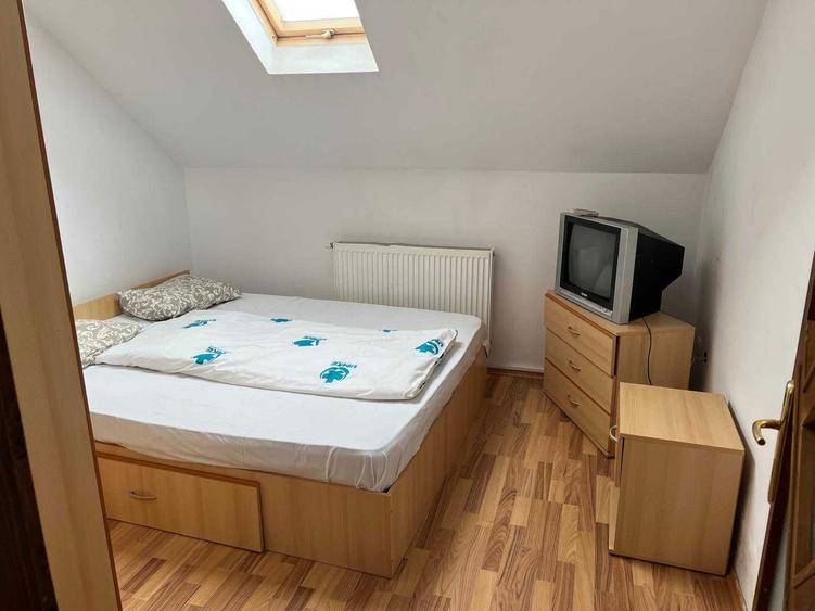 Inchiriere apartament 4 dormitoare, living, str Putnei, mansarda (et5) - 5