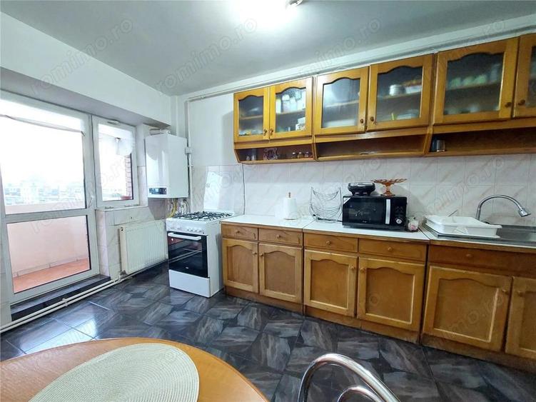 4 camere,decomandat, 92 mp, etaj 7, loc parcare, Centru -Unirii - 5