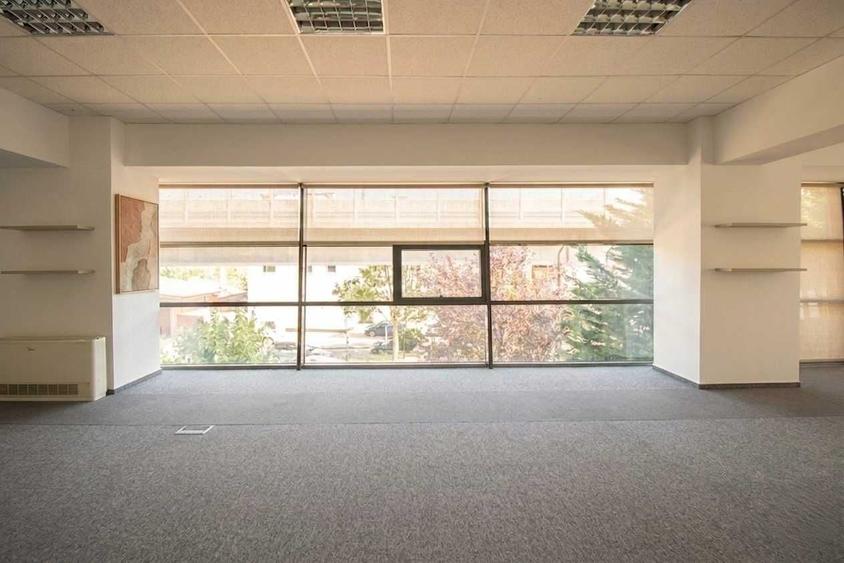 Spațiu comercial, de 60 mp, în Nord