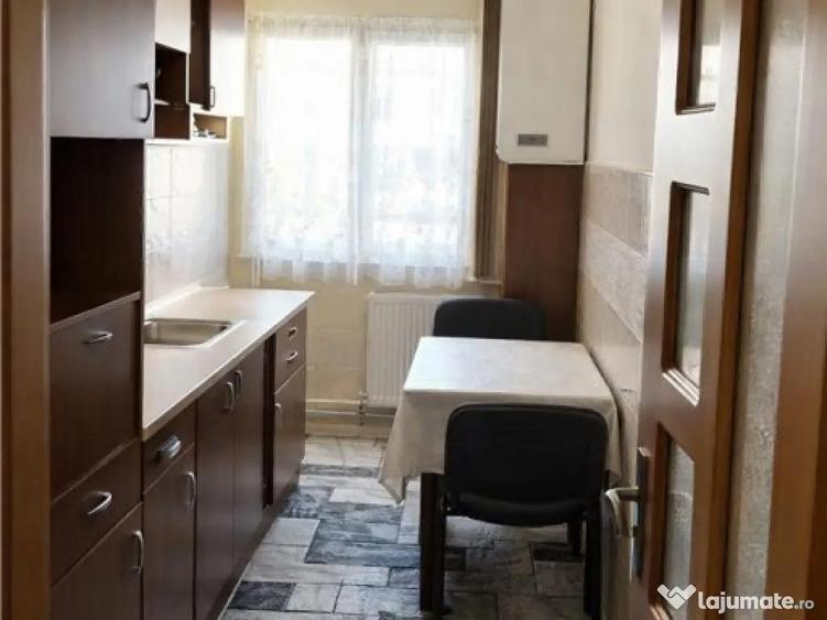 Etaj 1, decomandat, balcon, Calea Bucuresti, Brasov - 1