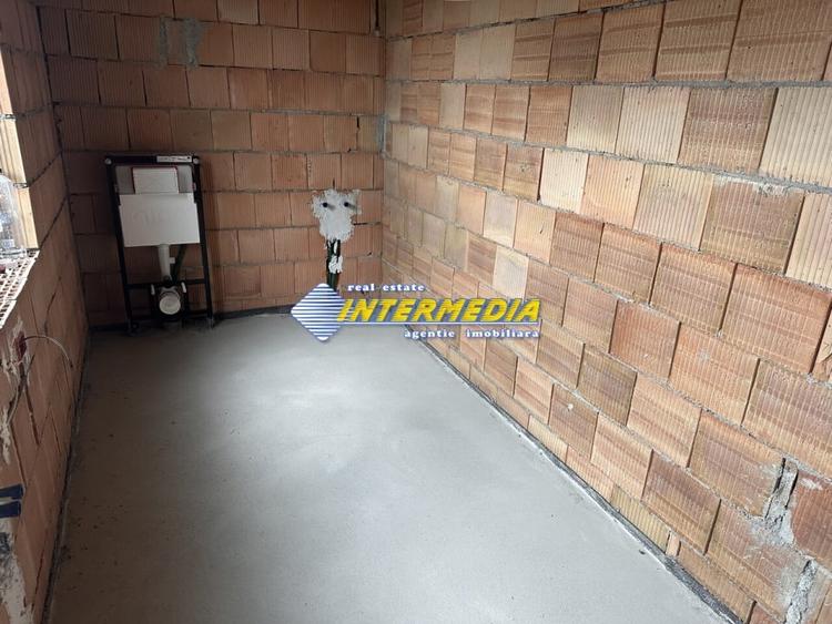 CASA NOUA I DE VANZARE I 120 MP I CETATE I SEMIFINISATA I 4 CAMERE I - 5
