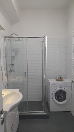 De vanzare apartament cu 4  camere Armeneasca - 6