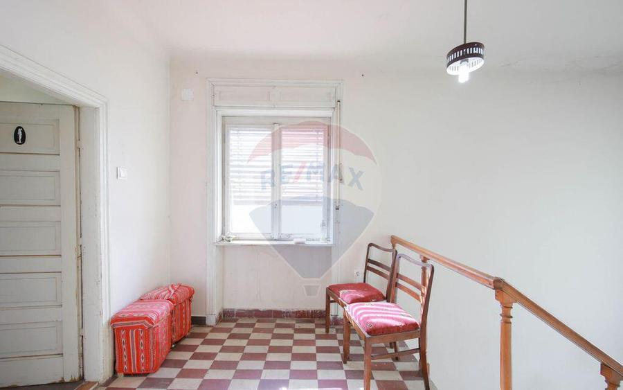 De vanzare Casa cu 3 camere ?i teren 562 mp str. Louis... - 10