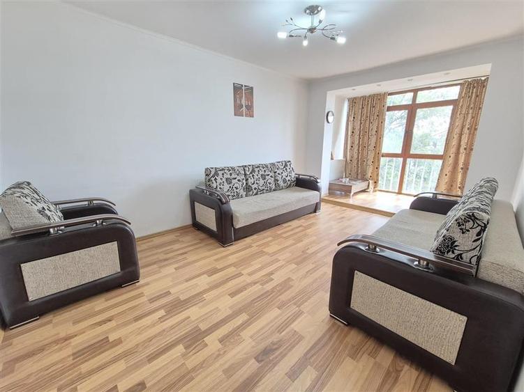 Apartament 3 camere Decomandat - Podu Ros - 2