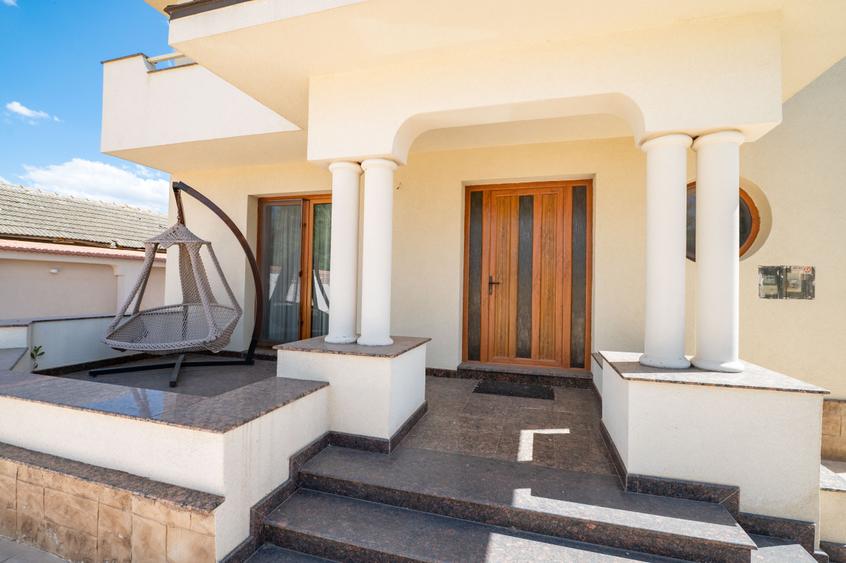 Exclusivitate, Poiana-Centru, P+1, 1640mp teren, 450mp SU, mobilata,utilata - 2