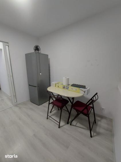 Bloc nou! Vanzare apartament 2 camere, zona micro 6 - Targoviste - 9