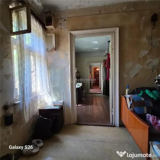 Casă cu 3 camere cu Teren 46 Mp în Cotroceni