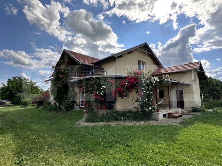 Casă individuală cu 7 camere cu Canalizare în Câmpia Turzii