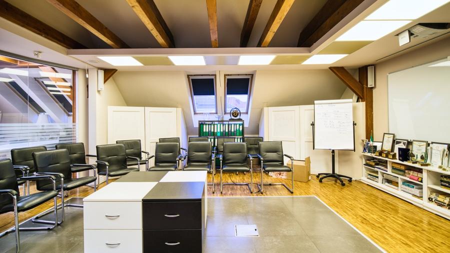 Cladire/Spatiu cu alta destinatie - 4 niveluri - pretabila diverse activitati - 5