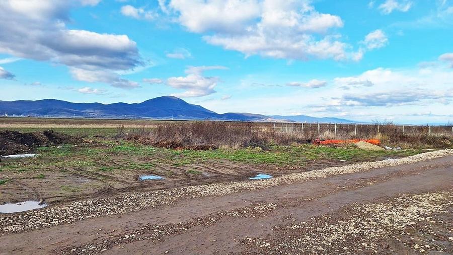 Vând teren comuna Cristian jud Brașov 714 metri patrați preț 78.000 E - 9