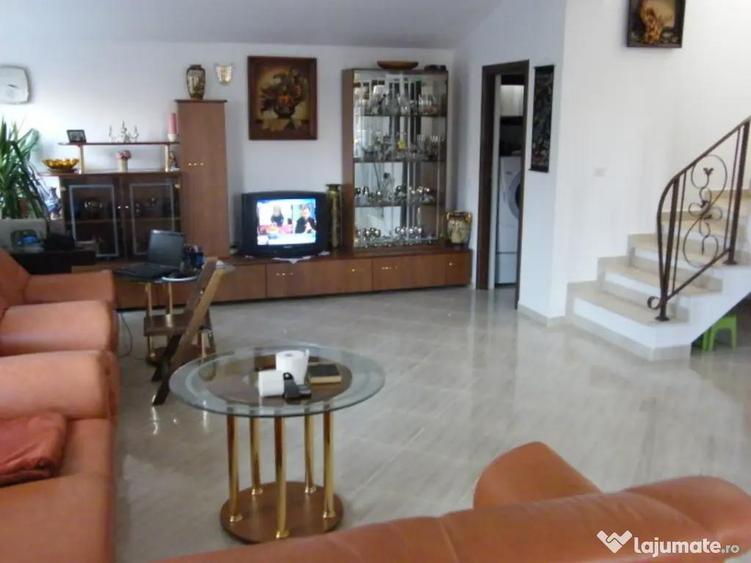 Otopeni, proprietar, vine doua vile in duplex - 6