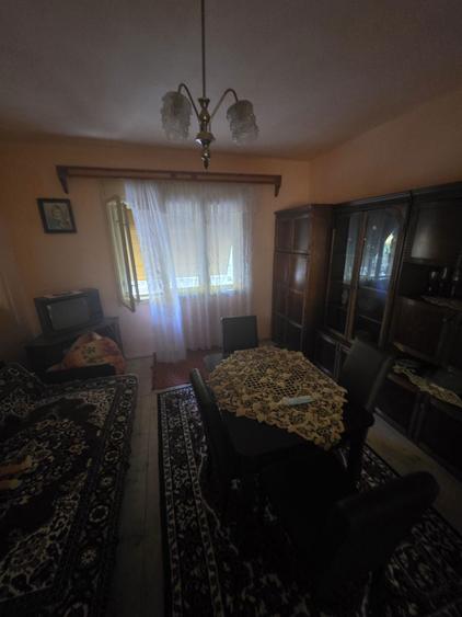 De vanzare casa spatioasa la tara, intretinuta, cu anexe si baie noua - 6