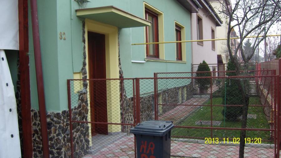 IDEAL PT. FIRME,SCOALA,BIROURI,GRADINITE sau MAI MULTE FAMILI. - 1