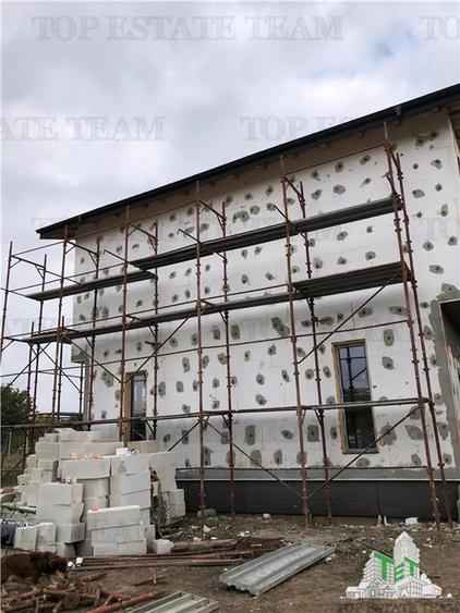 Vila 5 camere de vanzare in Frumusani, ideala investitie - 4