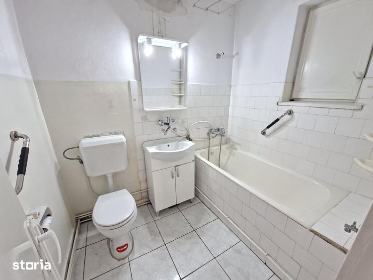 Apartament cu 3 camere decomandat în Burdea
