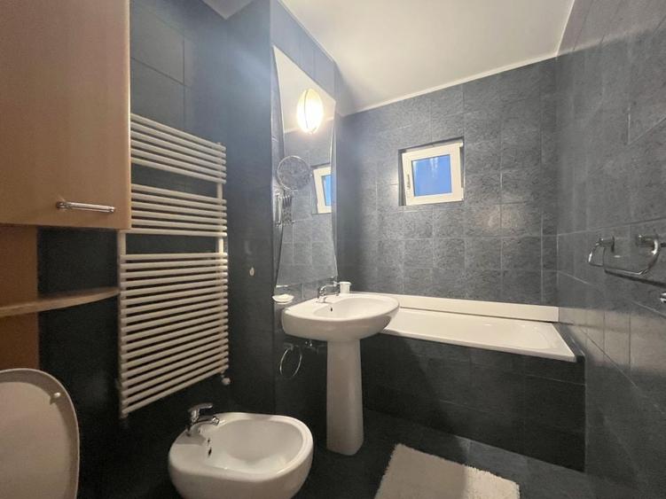 Apartament spațios de &icirc;nchiriat si garaj - Calea Aradului - 18