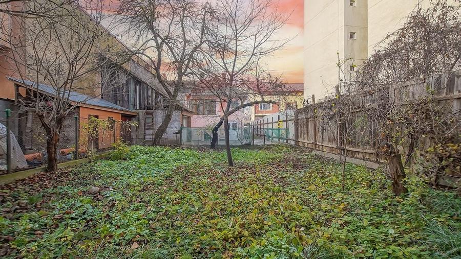 COMISION 0 Casa cu potential excelent, teren 446 mp, Strada Fanionului - 6