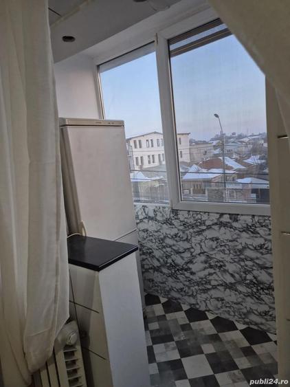 inchiriez doua camere - 10