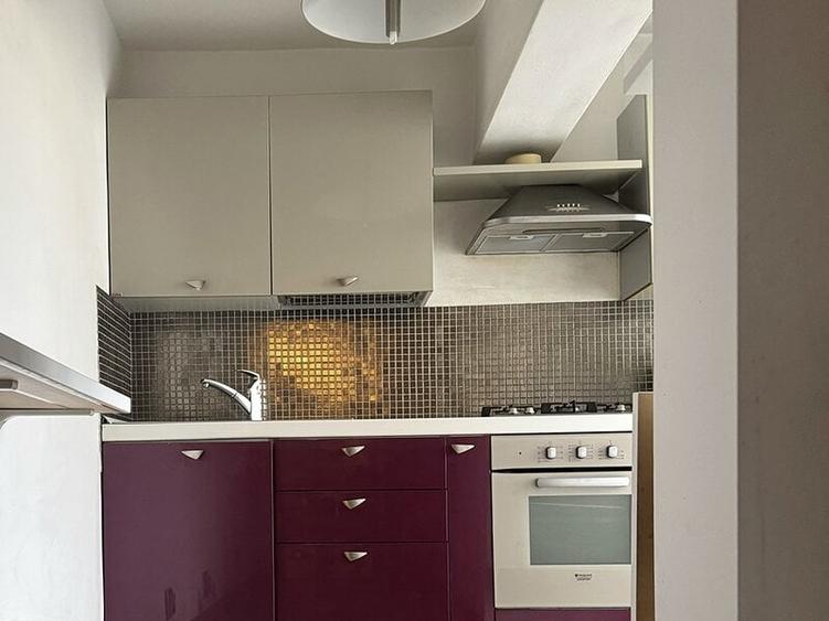 Unirii BULEVARD STRADAL decomandat,balcoane,loc parcare,se vinde mobilat utilat. - 9