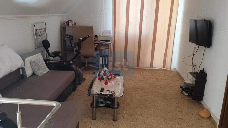 Casa Strejnicu: 150m2, 3 dormitoare, 2 bai, 2 garaje - 9