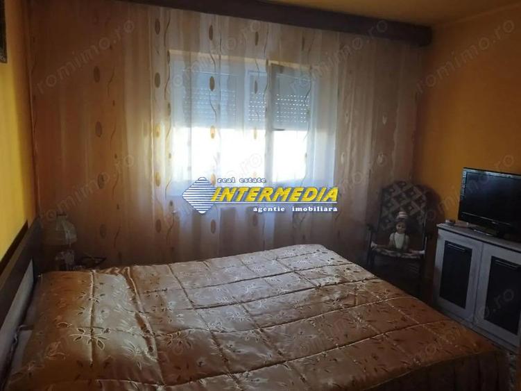 Apartament 2 camere decomandat 54 mp etaj 2 Cetate Stadion - 1