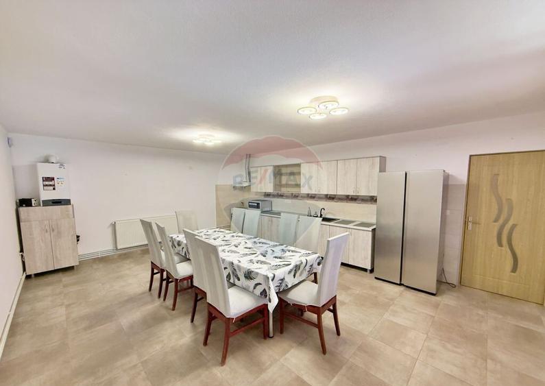 Casa / Vila cu 7 camere de vanzare - 6