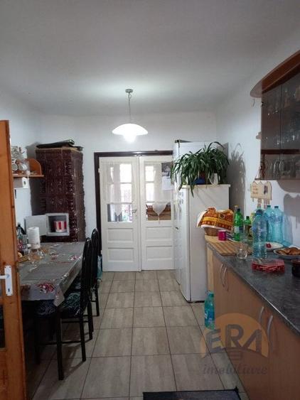 Casa cu 5.000 mp teren la E 60, zona Osorhei - 13