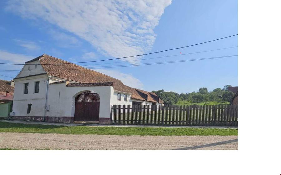 Casa saseasca autentica cu teren de 5000mp in Transilvania Fiser, BV - 1