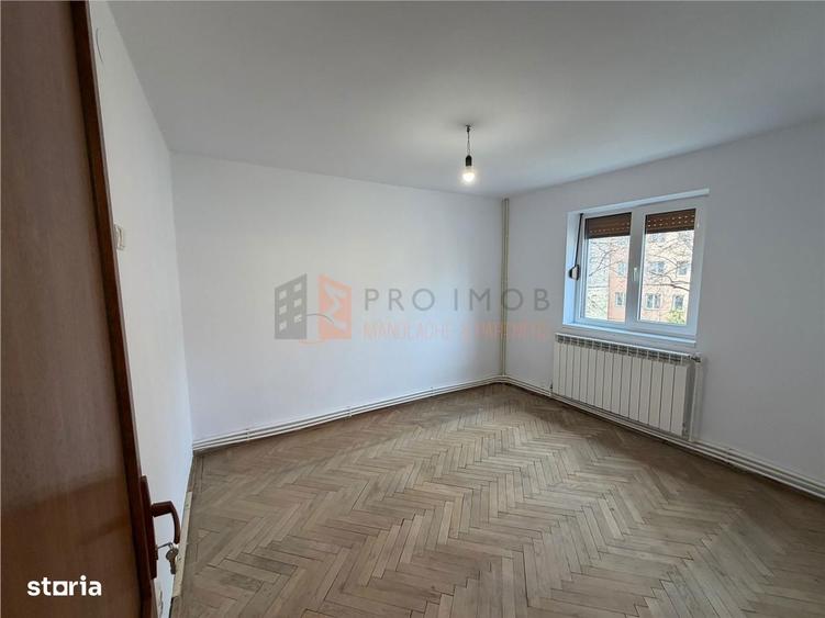 Apartament 3 camere cf 2 decomandat Zona Micro 14 - 5