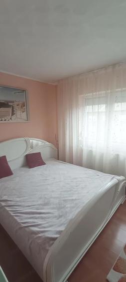 Dau in chirie apartament 2 camere Oradea - 8