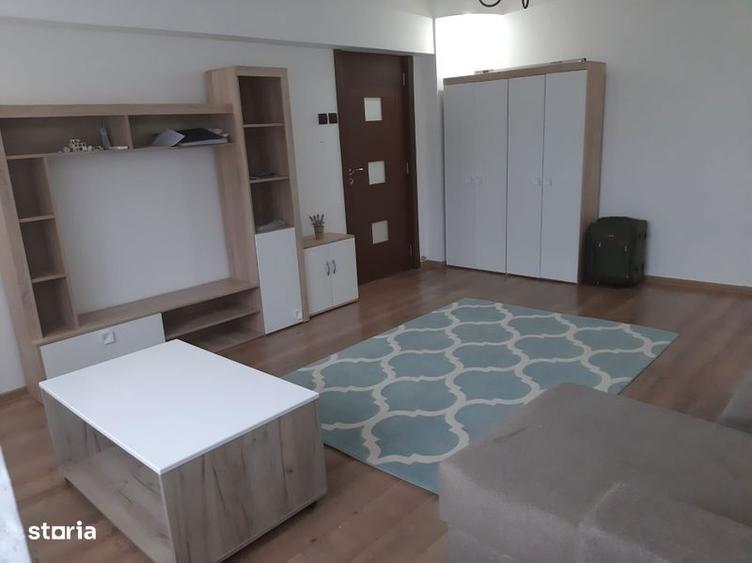 Inchiriez apartament 2 camere decomandat zona Parcul Sebastian - 1