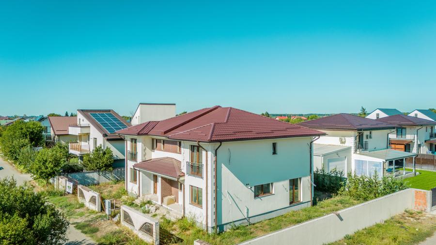 Vila alipita, impecabil executata, teren 350mp, preechipare AC - 3