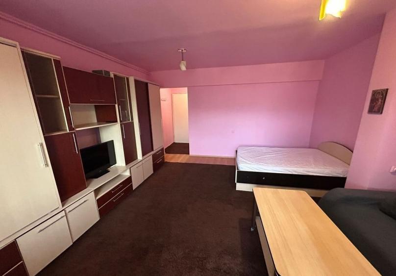 Garsoniera 30 mp de vanzare in Cetate zona Spital mobilata - 10