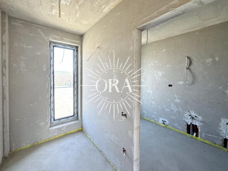 CASA INDIVIDUALA CU CF - SEMIFINISATA - CU CF - CARTIERUL GRUIA - 8