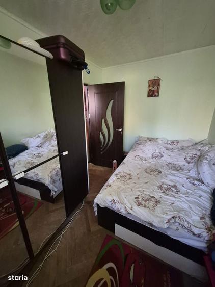 Apartament semidecomandat, et. 2/4, Valea Ro?ie -Pia?a, 63.000 Euro - 4