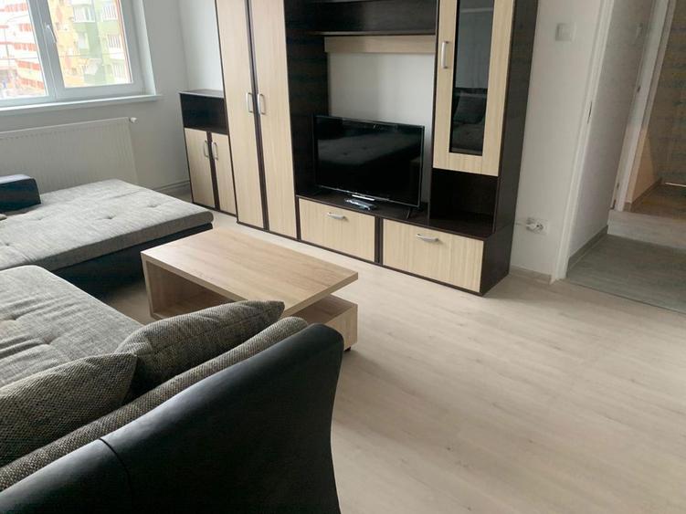 Apartament 2 camere decomandat etaj 2 - 5