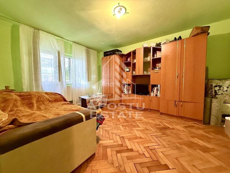 Apartament cu o camera, parter, centrala proprie, zona Freidorf Apartament cu o camera, parter, centrala proprie, zona Freidorf