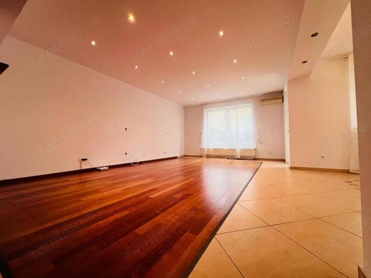 Casa de inchiriat cu sauna si piscina in complexul Gradinile Soarelui - 6